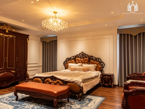 Alternative view of Đôn kê cuối giường