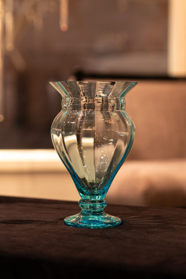 Luxury crystal vase- TTD27